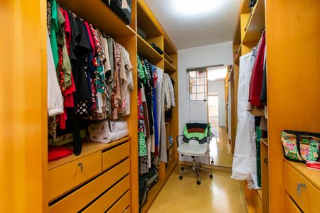 Casa para alugar com 500m², 5 quartos e 4 vagasCloset da Suíte 3