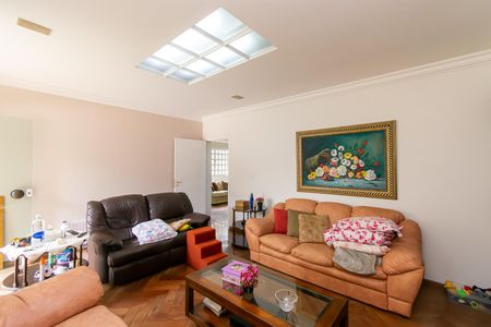 Casa para alugar com 500m², 5 quartos e 4 vagas Casa para alugar com 500m², 5 quartos e 4 vagasSala de Tv