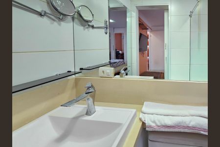 Apartamento à venda com 204m², 2 quartos e 1 vagaBanheiro