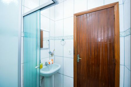 Casa para alugar com 214m², 3 quartos e 3 vagasBanheiro Social