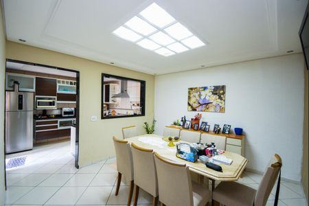 Casa para alugar com 214m², 3 quartos e 3 vagasCopa