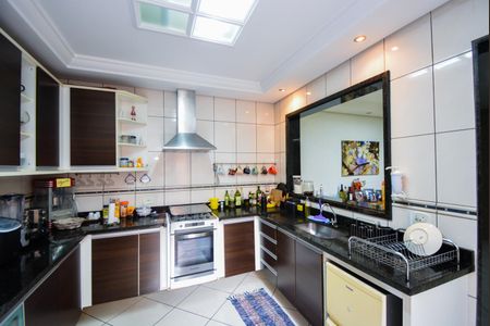 Casa para alugar com 214m², 3 quartos e 3 vagasCozinha