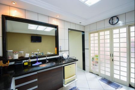 Casa para alugar com 214m², 3 quartos e 3 vagasCozinha