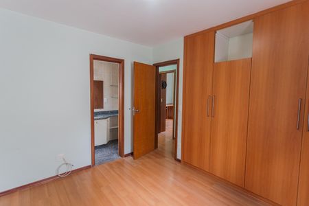 Apartamento para alugar com 80m², 3 quartos e 1 vaga Apartamento para alugar com 80m², 3 quartos e 1 vagaSuíte