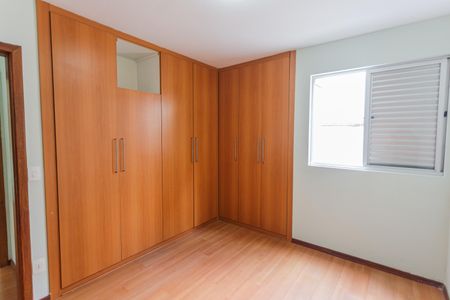 Suíte de apartamento para alugar com 3 quartos, 80m² em Cruzeiro, Belo Horizonte