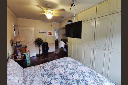 Casa à venda com 3 quartos, 200m² em Vila Gomes, São Paulo