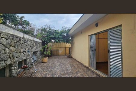 Casa à venda com 303m², 4 quartos e 2 vagas