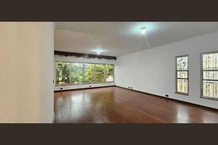 Casa à venda com 303m², 4 quartos e 2 vagas