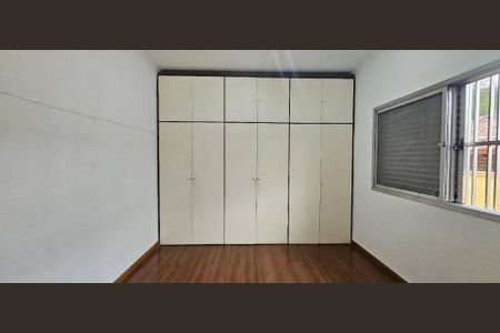 Casa à venda com 303m², 4 quartos e 2 vagas