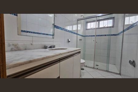 Casa à venda com 303m², 4 quartos e 2 vagas