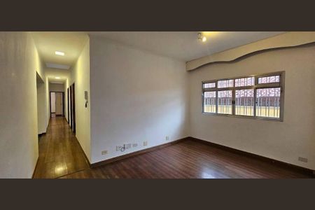 Casa à venda com 303m², 4 quartos e 2 vagas