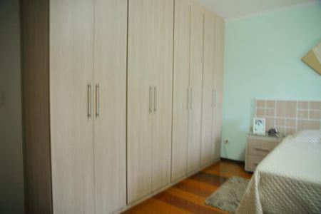 Casa à venda com 211m², 3 quartos e 3 vagasSuíte 1 