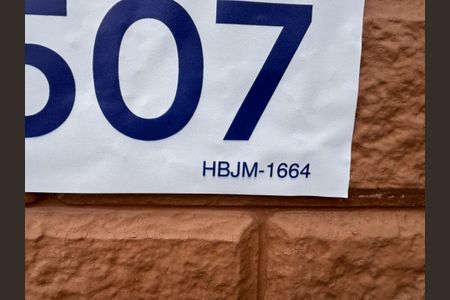 Casa à venda com 211m², 3 quartos e 3 vagasCOD HBJM-1664 