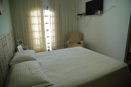 Casa à venda com 211m², 3 quartos e 3 vagasSuíte 1 