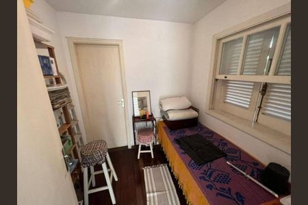 Casa à venda com 236m², 4 quartos e 4 vagas