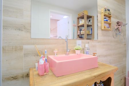 Banheiro de kitnet/studio à venda com 1 quarto, 31m² em Vila Esperança, São Paulo