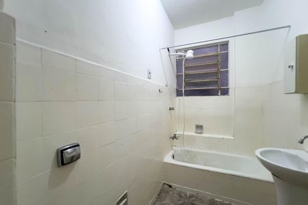 Banheiro de kitnet/studio à venda com 1 quarto, 40m² em Vila Clementino, São Paulo
