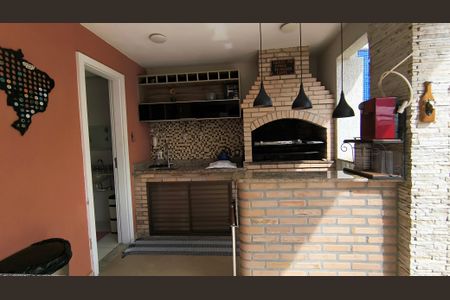 Apartamento à venda com 208m², 2 quartos e 2 vagas Apartamento à venda com 208m², 2 quartos e 2 vagasCobertura