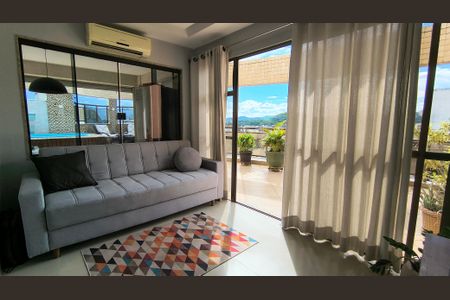Apartamento à venda com 208m², 2 quartos e 2 vagas Apartamento à venda com 208m², 2 quartos e 2 vagasHall da Cobertura
