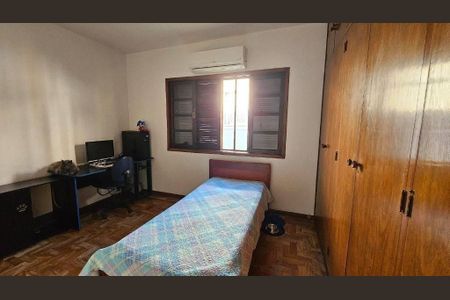 Casa à venda com 3 quartos, 160m² em Jardim Peri Peri, São Paulo