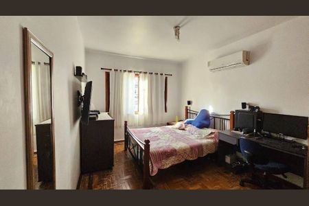 Casa à venda com 3 quartos, 160m² em Jardim Peri Peri, São Paulo