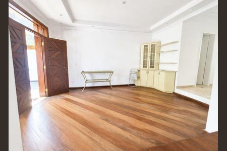 Casa à venda com 4 quartos, 530m² em Jardim Paulista, São Paulo