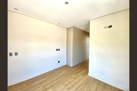 Casa à venda com 3 quartos, 238m² em Gramadão, Jundiaí