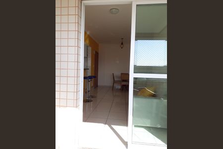 Apartamento para alugar com 77m², 2 quartos e 1 vaga Apartamento para alugar com 77m², 2 quartos e 1 vagaVaranda