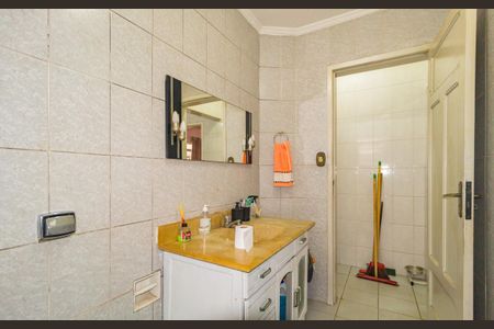 Casa à venda com 100m², 2 quartos e 2 vagasBanheiro