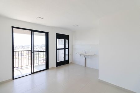 Sala e Cozinha de apartamento para alugar com 2 quartos, 42m² em Vila Campanela, São Paulo