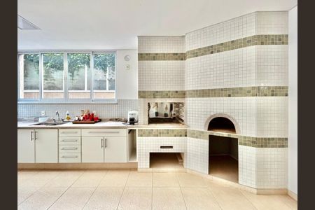 Casa à venda com 4 quartos, 400m² em Anhangabaú, Jundiaí