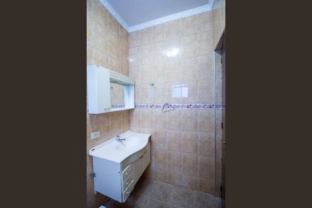 Casa para alugar com 220m², 3 quartos e 3 vagas Casa para alugar com 220m², 3 quartos e 3 vagasBanheiro da Suíte