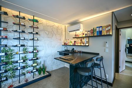 Apartamento à venda com 77m², 1 quarto e 2 vagasBar