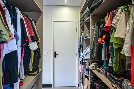 Apartamento à venda com 77m², 1 quarto e 2 vagasEscritório/Closet