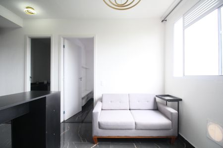 Sala de apartamento para alugar com 2 quartos, 45m² em Vila Suzana, São Paulo