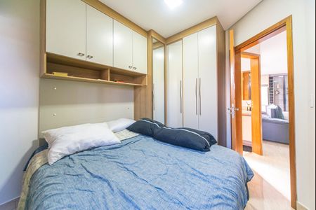 Apartamento à venda com 59m², 2 quartos e 1 vagaQuarto 2