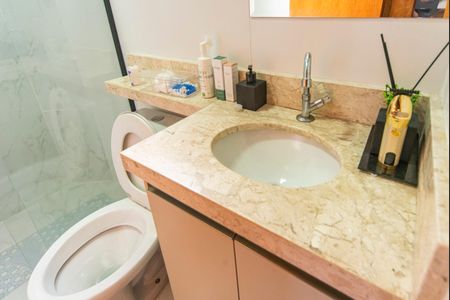 Apartamento à venda com 59m², 2 quartos e 1 vagaBanheiro 