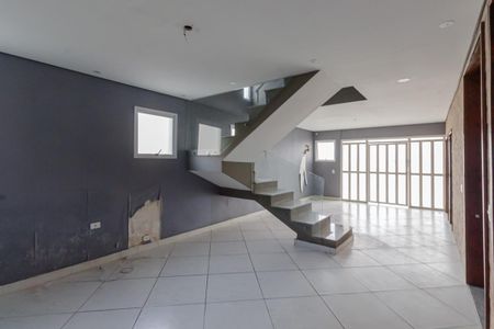 Sala de casa de condomínio para alugar com 4 quartos, 250m² em Planalto Paulista, São Paulo