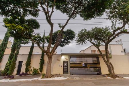 Casa de condomínio para alugar com 250m², 4 quartos e 3 vagasFachada