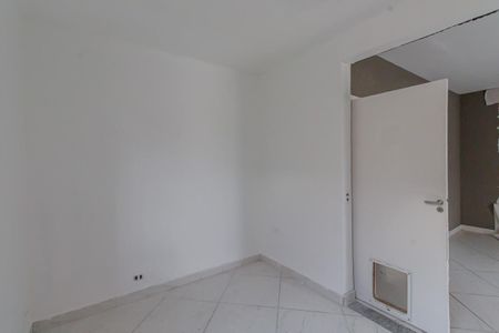 Casa de condomínio para alugar com 250m², 4 quartos e 3 vagasSuíte 2