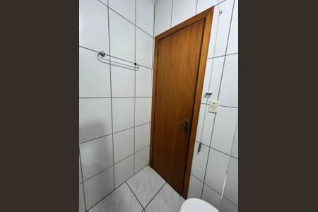 Casa à venda com 45m², 2 quartos e 2 vagas Casa à venda com 45m², 2 quartos e 2 vagasBanheiro