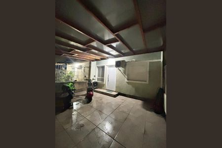 Casa à venda com 45m², 2 quartos e 2 vagas