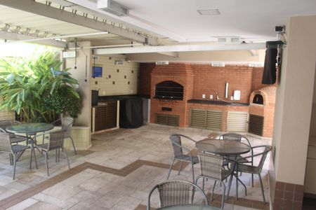 Apartamento à venda com 175m², 4 quartos e 4 vagasÁrea comum - Churrasqueira