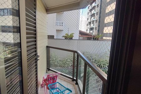 Apartamento à venda com 175m², 4 quartos e 4 vagas Apartamento à venda com 175m², 4 quartos e 4 vagasVaranda da Suíte 2