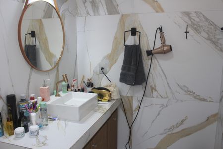 Apartamento à venda com 175m², 4 quartos e 4 vagasBanheiro da Suíte 1