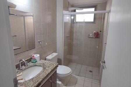 Apartamento à venda com 175m², 4 quartos e 4 vagas Apartamento à venda com 175m², 4 quartos e 4 vagasBanheiro da Suíte 2