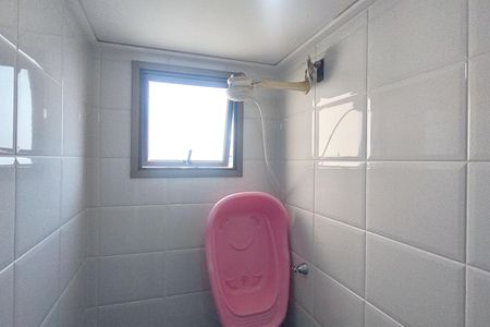Apartamento à venda com 175m², 4 quartos e 4 vagas Apartamento à venda com 175m², 4 quartos e 4 vagasBanheiro 2