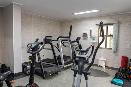 Apartamento à venda com 175m², 4 quartos e 4 vagas Apartamento à venda com 175m², 4 quartos e 4 vagasÁrea comum - Academia