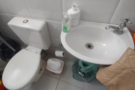 Apartamento à venda com 175m², 4 quartos e 4 vagas Apartamento à venda com 175m², 4 quartos e 4 vagasBanheiro 2