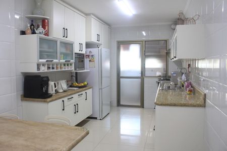 Apartamento à venda com 175m², 4 quartos e 4 vagasCozinha